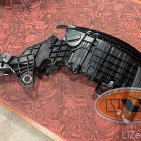 Передний левый указатель поворота LiXiang