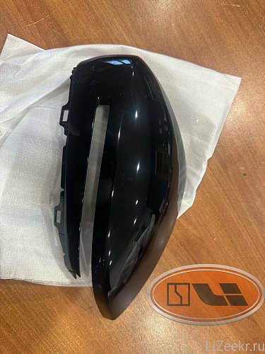 Крышка зеркала RH zeekr 001