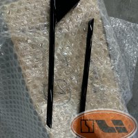 Ресничка (правая) бампера молдинг Zeekr 001