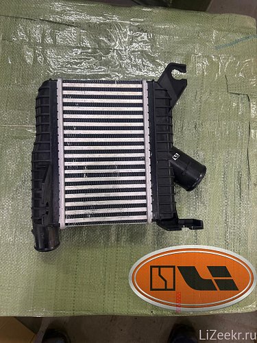 Интеркулер левый LiXiang L7/L8/L9