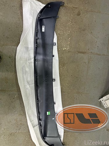 Накладка нижняя переднего бампера LiXiang L9 2022