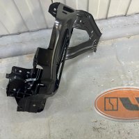 Кронштейн фары RH zeekr 001