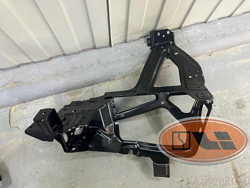 Кронштейн фары RH zeekr 001