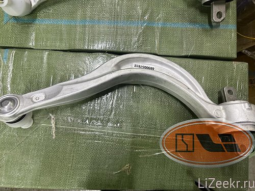 Рычаг передний кривой LH zeekr 001/009