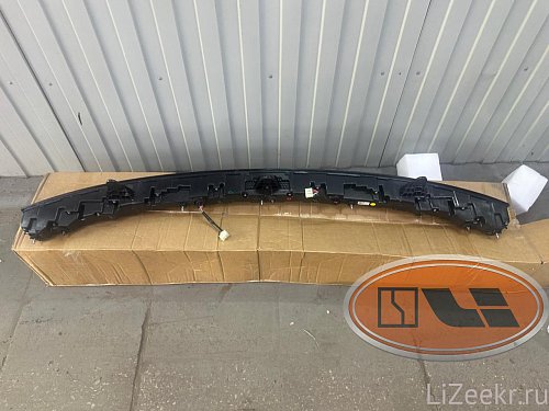 Задний фонарь центральный LiXiang L9