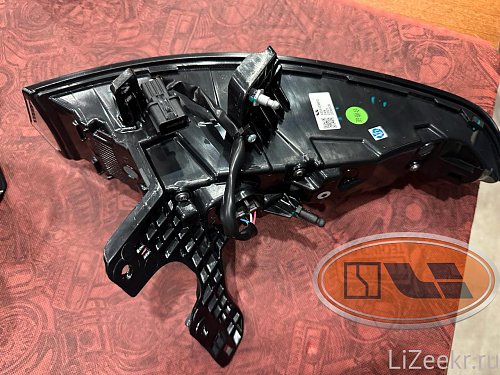 Фонарь задний боковой RH Lixiang L7