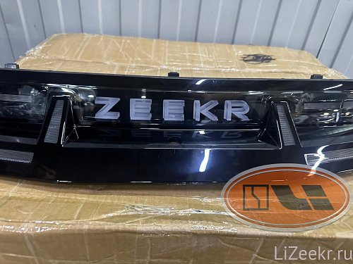 Задний фонарь Zeekr X центральный