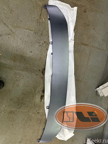 Накладка нижняя переднего бампера LiXiang L9 2022