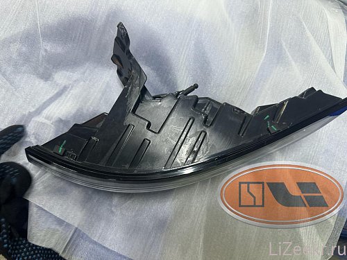 Задний правый фонарь lixiang L9