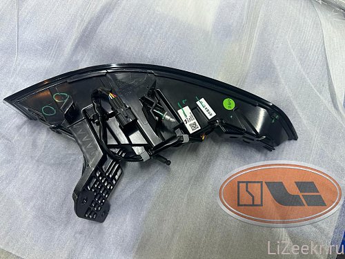 Задний правый фонарь lixiang L9