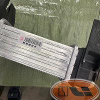 Интеркулер правый LiXiang L7/L8/L9