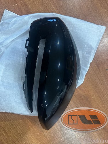 Крышка зеркала LH zeekr 001